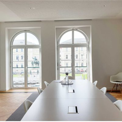 20 ODEO_Büro-Lay1-Besprechung mittel